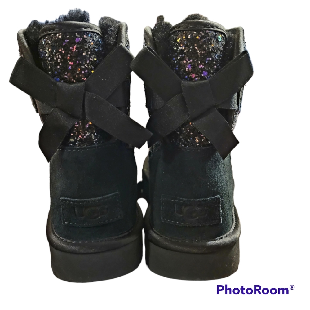 NEW UGG CLASSIC MINI BAILEY BOW COSMOS BLACK SPARKLE BOOTS - Size 5